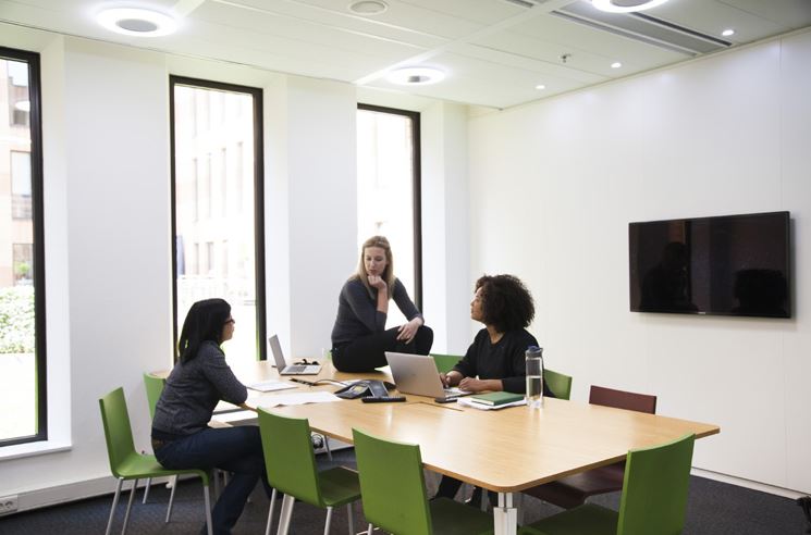 система освещения Human Centric Lighting в офисе CBRE в Амстердаме